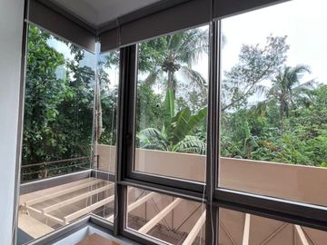 FOR SALE: PREMIUM 2 STOREY MODERN HOUSE & LOT WITH BASEMENT PARKING