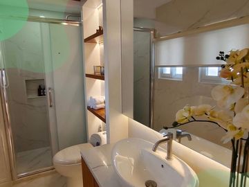 (4 Bedrooms) Project-Selling Unit @Madonna Residence