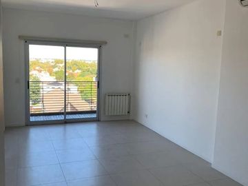 VENTA DEPARTAMENTO 4 AMBIENTES CON TERRAZA Y COCHERA HAEDO