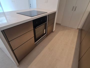 Suite por estrenar en edificio exclusivo Yoo Quito