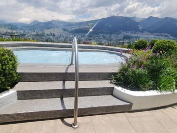 Suite por estrenar en edificio exclusivo Yoo Quito