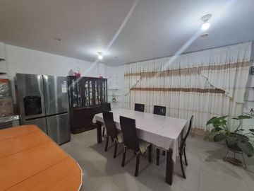 Venta Casa En Carabayllo + Aires - 