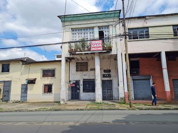 Venta de Solar con Casa Para Invertir y renovar - Calle Esmeraldas, Suroeste de Guayaquil, Sector de Importadoras y Lubricadoras