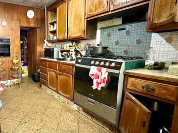 CASA FRENTE AL PARQUE! Para Vivienda, Constructoras e Inversionistas. ‼