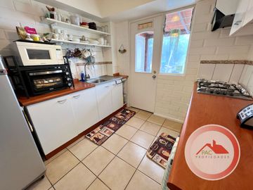 Excelente oportunidad! Casa 4 dormitorios ampliada y regularizada, Alba 1 Lo Campino, Valle lo Campino