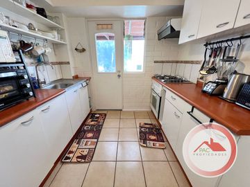 Excelente oportunidad! Casa 4 dormitorios ampliada y regularizada, Alba 1 Lo Campino, Valle lo Campino