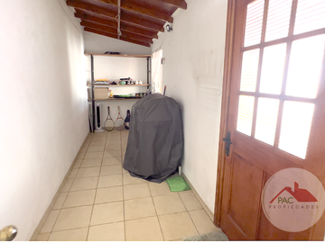 Se vende linda casa en interior de microbarrio Alba 1 lo Campino, 3 dormitorios