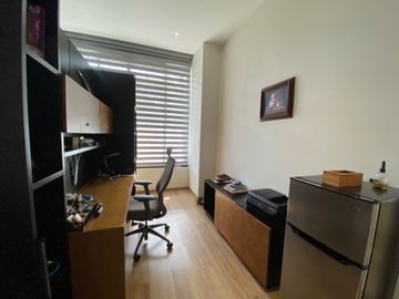 CASA CON 2500 M2 DE TERRENO, MODERNO DISEÑO CON ACABADOS DE LUJO, EXCELENTE UBICACION