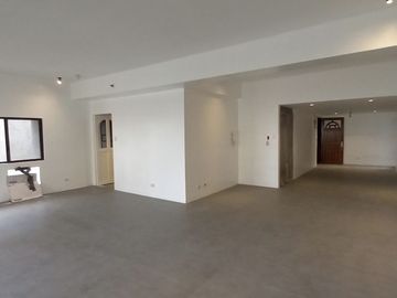 FOR SALE: PENTHOUSE UNIT E2111 AT THE ALEXANDRA CONDOMINIUM