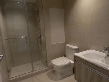 FOR SALE: PENTHOUSE UNIT E2111 AT THE ALEXANDRA CONDOMINIUM