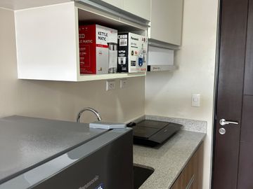 Penthouse Condominium For Sale in Chelsea Parkplace Capital Town, San Fernando Pampanga