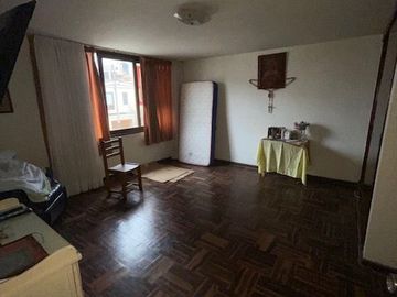 VENDO CASA CONSERVADA EN MAGDALENA CERCA A LA PERA DEL AMOR