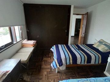 VENDO CASA CONSERVADA EN MAGDALENA CERCA A LA PERA DEL AMOR