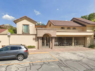 Casa en Remate en Fuentes del Valle, Monterrey, Nuevo León