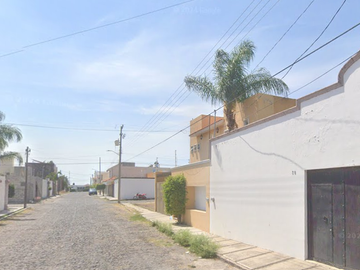 CASA EN VENTA EN ZIRATE LA PIEDAD MICHOACAN