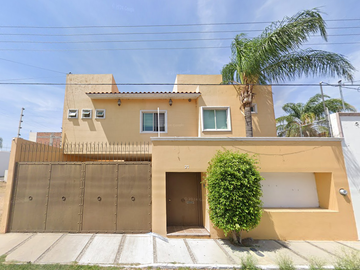 CASA EN VENTA EN ZIRATE LA PIEDAD MICHOACAN