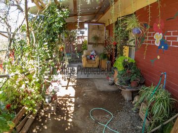 Venta de casa de 3D, 2B, amplio estacionamiento. Terreno de 450 m2. Rivadavia, Valle del Elqui. $65 millones