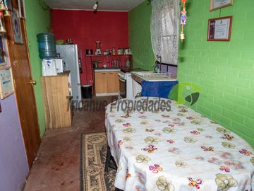 Venta de casa de 3D, 2B, amplio estacionamiento. Terreno de 450 m2. Rivadavia, Valle del Elqui. $65 millones