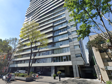Venta de Departamento en Remate, con terraza y estacionamiento en zona de alta plusvalía, Benito Juarez, CDMX