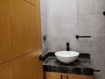 Nueva en Fracc IMPERIAL DE LAS ANIMAS,  monte magno