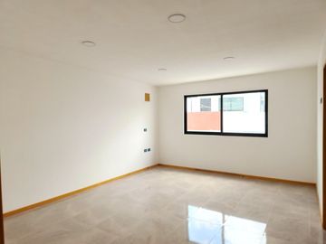 Nueva en Fracc IMPERIAL DE LAS ANIMAS,  monte magno