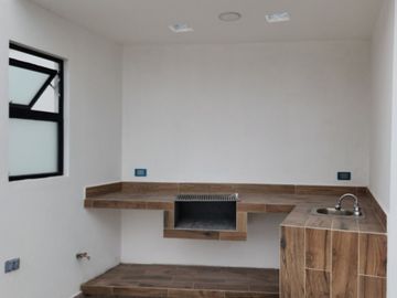 Nueva en Fracc IMPERIAL DE LAS ANIMAS,  monte magno
