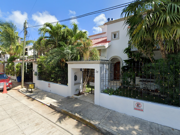 Casa en Remate en Supermanzana 2°, Cancún, Quintana Roo