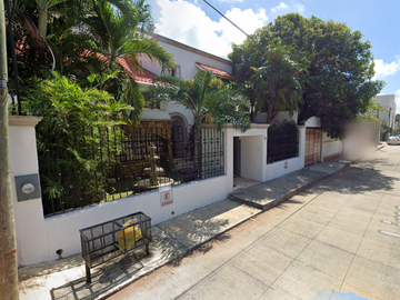 Casa en Remate en Supermanzana 2°, Cancún, Quintana Roo