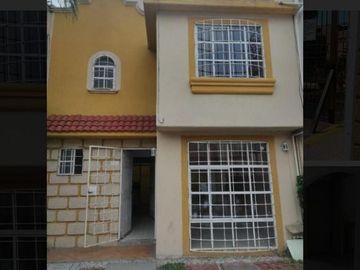 Bonita Casa En Parcelamiento Cerrado En Fraccionamiento Las Americas, Ecatepec