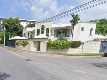 Casa en Remate en Supermanzana 11, Cancún, Quintana Roo