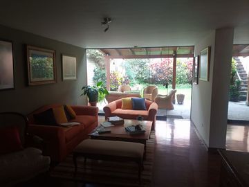 HERMOSA CASA VISTA PARQUE SURCO LIMITE MIRAFLORES