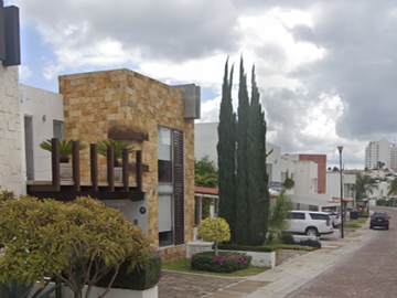 Casa en Remate en Cumbres del Lago, Juriquilla, Querétaro