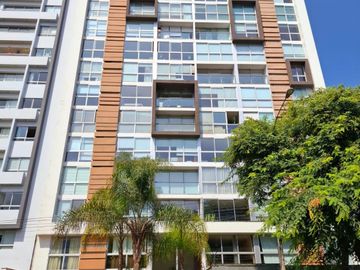 DEPARTAMENTO FAMILIAR A 3 CUADRAS DEL GOLF/AMOBLADO/3HAB/2 ESTACIONAMIENTOS/MAMPARAS Y VENTANAS ANTIRUIDO/PISCINA/GIMNASIO/TERRAZA Y BBQ