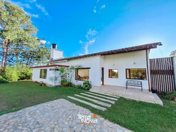 Finca en conjunto cerrado en venta Guatapé