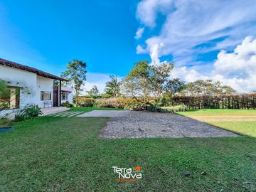 Finca en conjunto cerrado en venta Guatapé