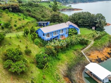 Hermosa finca Luxury en venta El Peñol