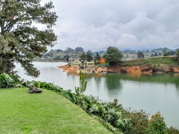 Hermosa finca Luxury en venta El Peñol