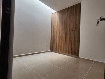 Venta de casa nueva en Morelia, Michoacán, con área de entretenmiento y jardín