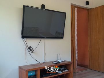 Hermosa finca tradicional con amplio borde de embalse en venta El Peñol