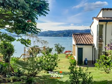 Hermosa finca tradicional con amplio borde de embalse en venta El Peñol