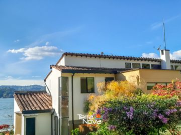 Hermosa finca tradicional con amplio borde de embalse en venta El Peñol