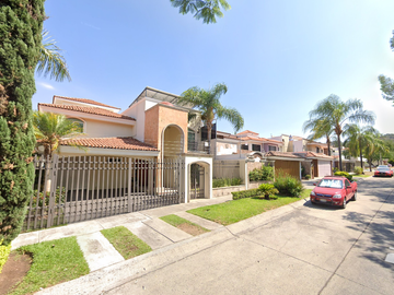 Casa en Remate en Bugambilias, Zapopan, Jalisco