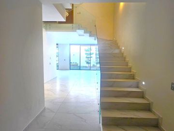 Renta esta espectacular casa en Coto Alemán, Valle Imperial, Zapopan