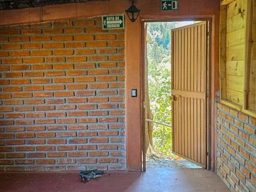 Venta de Cabaña Nueva en Mineral del Chico – Entorno Natural y Privilegiada Ubicación