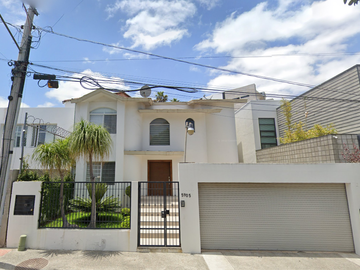 Casa en Remate en Jardines de Chapultepec, Tijuana, Baja California