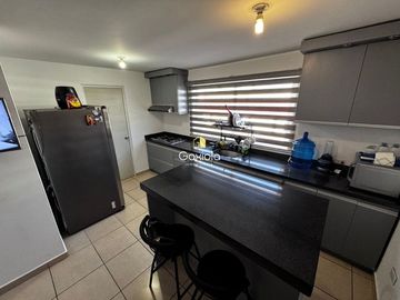 Se VENDE departamento en segunda planta con acceso controlado y área común en Barrancos