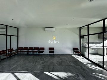 Se VENDE departamento en segunda planta con acceso controlado y área común en Barrancos