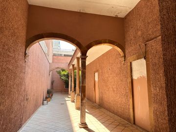 Casa en venta en el centro de la ciudad en excelente estado