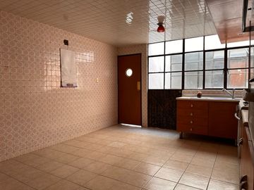 Casa en venta en el centro de la ciudad en excelente estado