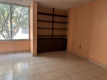 Casa en venta en el centro de la ciudad en excelente estado